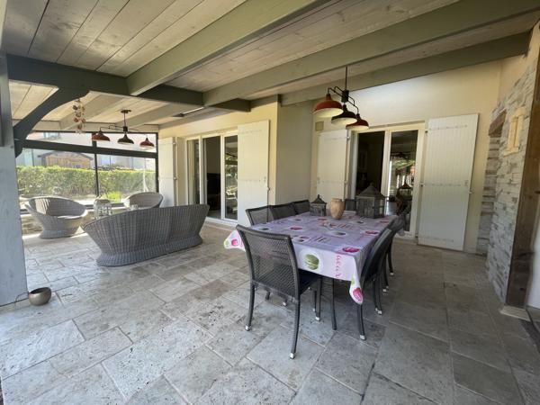 MAISON 4 CHAMBRES ET UN BUREAU