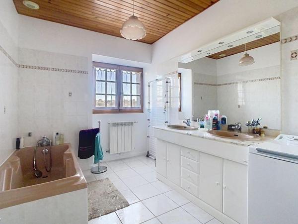 Gasconne avec grand hangar dans un quartier bucolique d’Auch