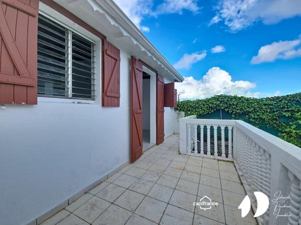 Appartement F4 + 1 bureau – Conodor Sainte-Rose