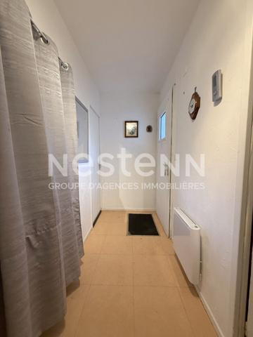 Maison louée de plain pied à vendre à LOCMINE 2 chambres avec 620 m² de terrain et garage