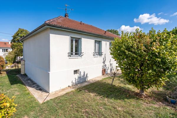 Maison individuelle T5 sur terrain piscinable de 580 m² avec sous-sol complet – À deux pas du Parc du Fort