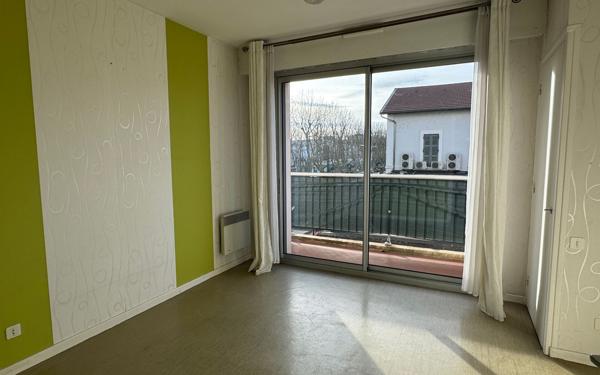 Appartement à vendre    3 pièces • 63 m2 Romans-sur-Isère