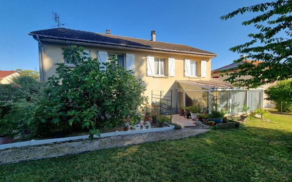 Maison à vendre    4 pièces • 96 m2 Saint-Maurice-les-Brousses