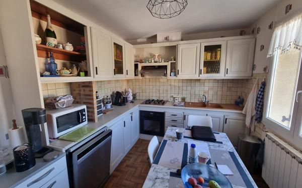 Maison à vendre    4 pièces • 96 m2 Saint-Maurice-les-Brousses