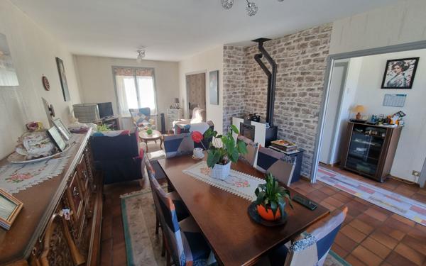 Maison à vendre    4 pièces • 96 m2 Saint-Maurice-les-Brousses