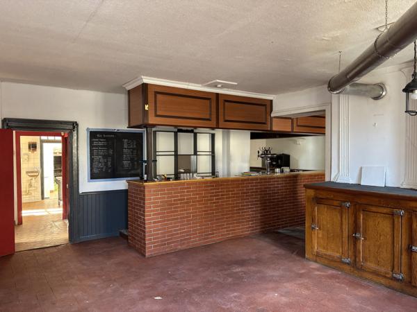 Cérilly – Ancienne auberge avec 296 m² de surface habitable Cérilly (03350)