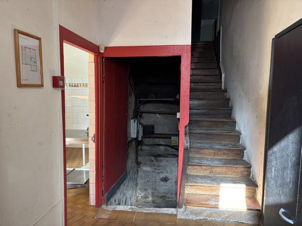 Cérilly – Ancienne auberge avec 296 m² de surface habitable Cérilly (03350)