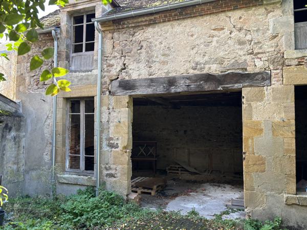 Cérilly – Ancienne auberge avec 296 m² de surface habitable Cérilly (03350)