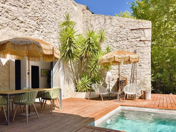 Domaine viticole réhabilité en 3 logements de charme avec piscines et jardins – Narbonne, Canal du Midi