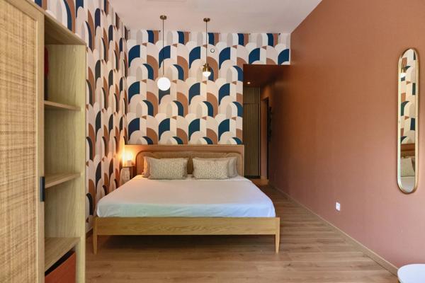 Domaine viticole réhabilité en 3 logements de charme avec piscines et jardins – Narbonne, Canal du Midi