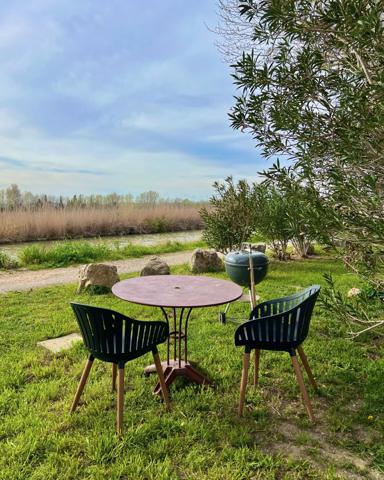 Domaine viticole réhabilité en 3 logements de charme avec piscines et jardins – Narbonne, Canal du Midi