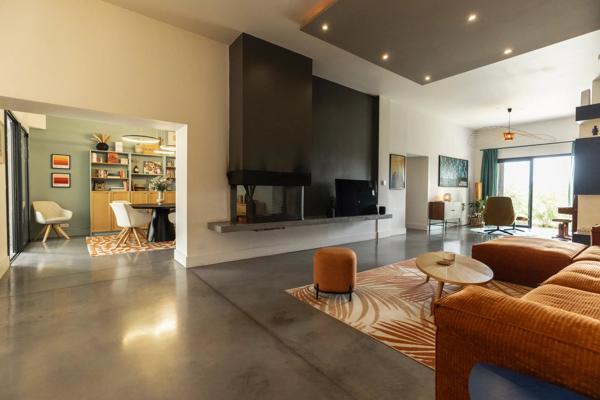 Domaine viticole réhabilité en 3 logements de charme avec piscines et jardins – Narbonne, Canal du Midi