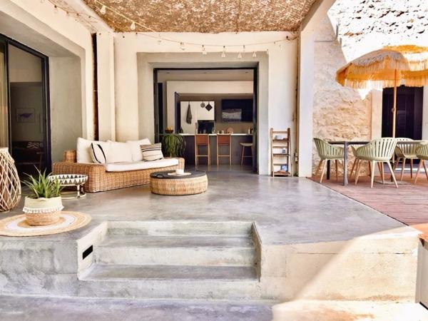 Domaine viticole réhabilité en 3 logements de charme avec piscines et jardins – Narbonne, Canal du Midi