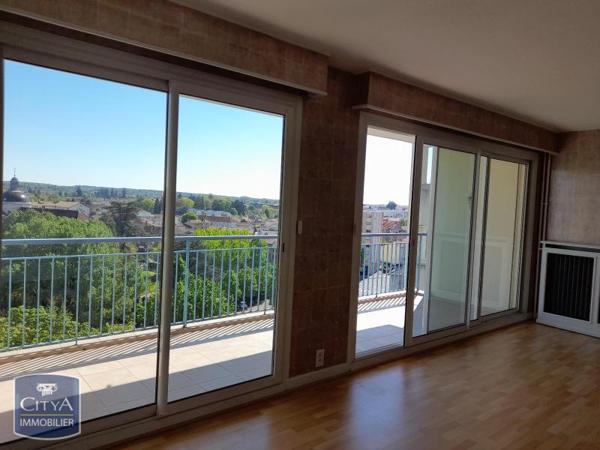 Appartement à louer 5 pièces 108.5m²