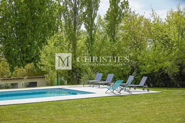 Propriété exquise avec piscine à proximité d’un beau village médiéval