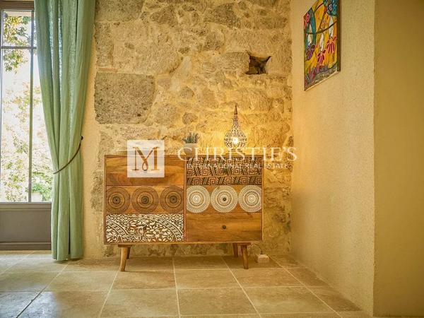 Propriété exquise avec piscine à proximité d’un beau village médiéval