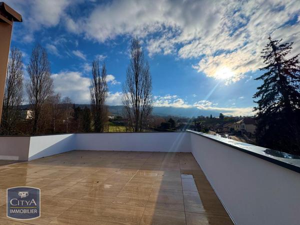 Appartement à louer 4 pièces 87.28m² Coublevie (38500)