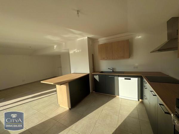 Appartement à louer 4 pièces 87.28m² Coublevie (38500)