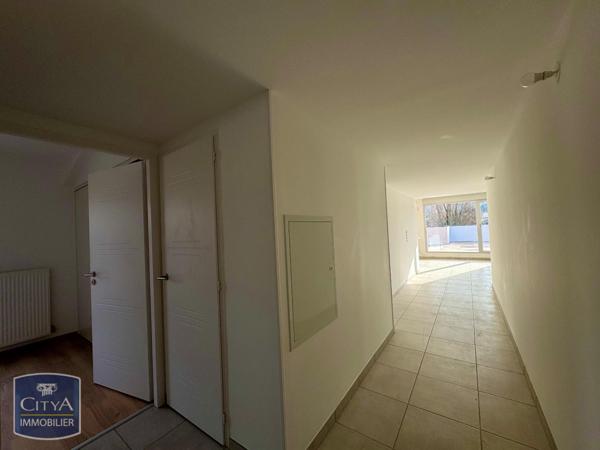 Appartement à louer 4 pièces 87.28m² Coublevie (38500)