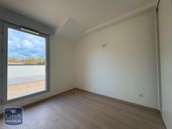 Appartement à louer 4 pièces 87.28m² Coublevie (38500)