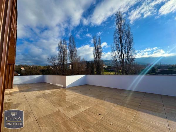 Appartement à louer 4 pièces 87.28m² Coublevie (38500)
