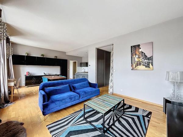 APPARTEMENT F2 MEUBLE EN HYPERCENTRE DE METZ