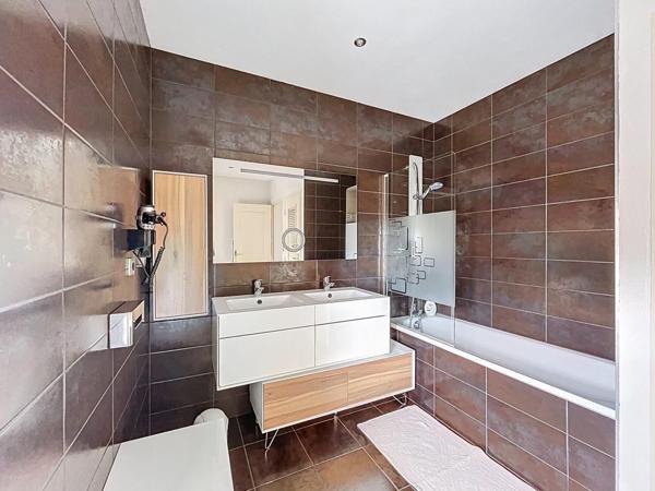 APPARTEMENT F2 MEUBLE EN HYPERCENTRE DE METZ