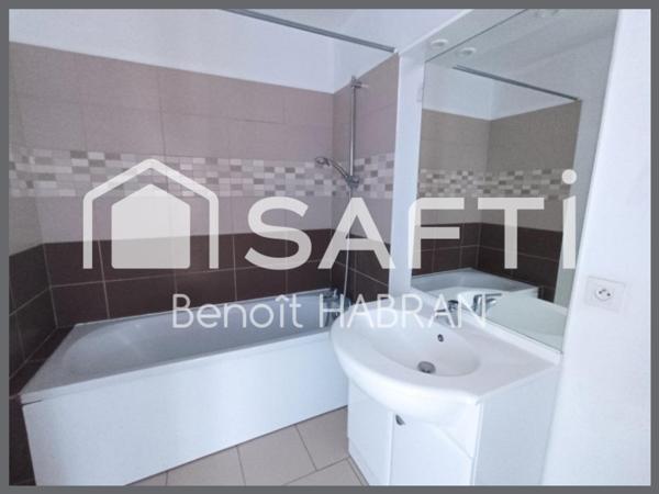 Appartement de 66M2 , 3 pieces avec place de parking