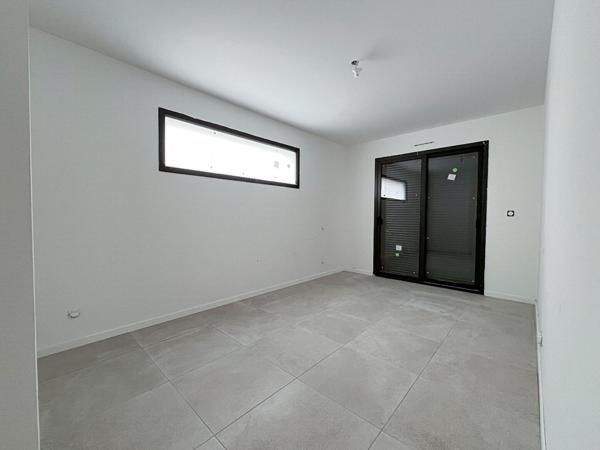 Maison Les Garennes Sur Loire  de 5 pieces de  185 m2 avec jardin