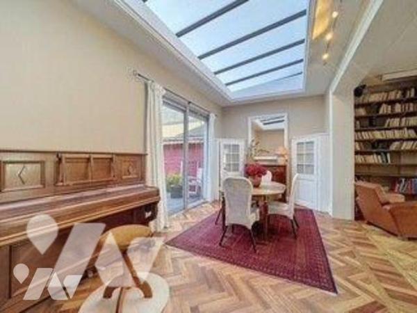 MALO LES BAINS
SECTEUR PLAGE
MAISON FAMILIALE
rdc
Entrée carrelée (13,20 m²), salon (22 m²)...