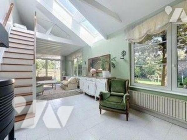 MALO LES BAINS
SECTEUR PLAGE
MAISON FAMILIALE
rdc
Entrée carrelée (13,20 m²), salon (22 m²)...