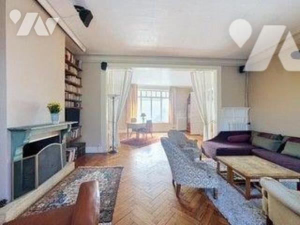 MALO LES BAINS
SECTEUR PLAGE
MAISON FAMILIALE
rdc
Entrée carrelée (13,20 m²), salon (22 m²)...