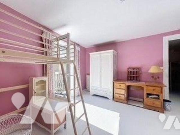 MALO LES BAINS
SECTEUR PLAGE
MAISON FAMILIALE
rdc
Entrée carrelée (13,20 m²), salon (22 m²)...