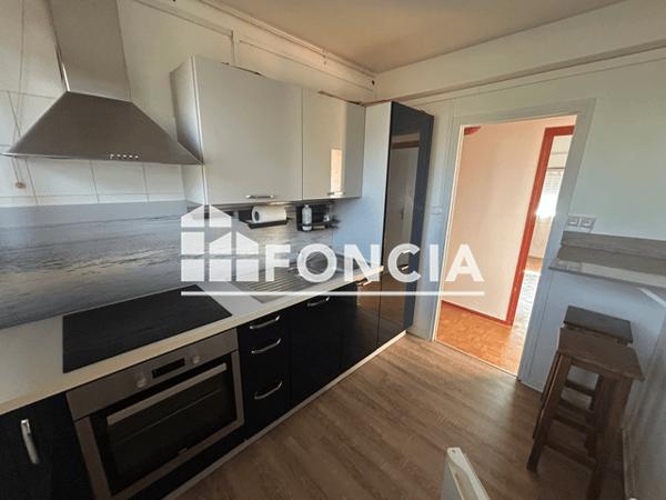 Location Appartement 3 pièces 60 m² - RUE HELENE BOUCHER Mont De Marsan 40000