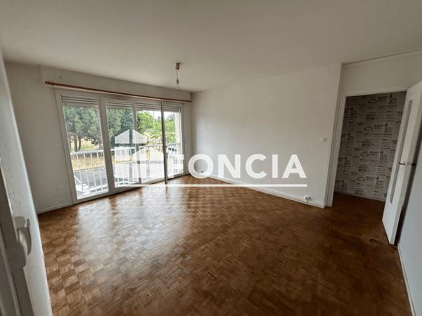 Location Appartement 3 pièces 60 m² - RUE HELENE BOUCHER Mont De Marsan 40000