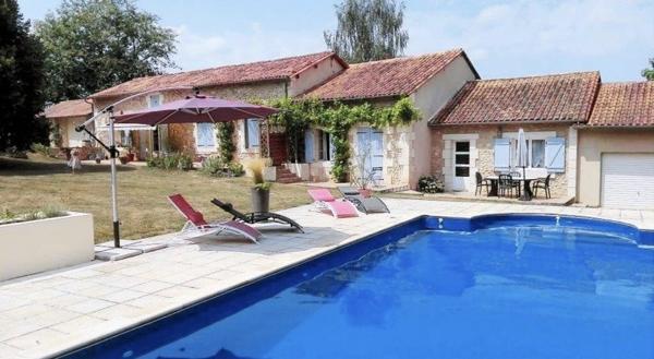 Maison à vendre |  Vergt |  8 pièces | 220 m²