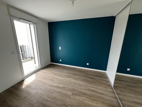 Appartement à louer 695 € CC La Rochelle 2 p 46 m² DPE A