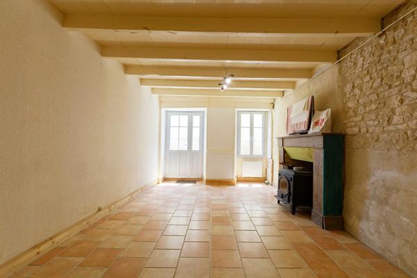 Maison de village à vendre 4 pièces - VARAIGNES (24)
