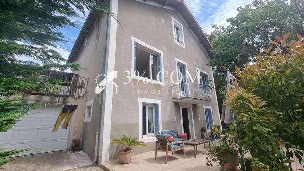 Maison 8 pièce(s) 5 chambre(s) 190 m²