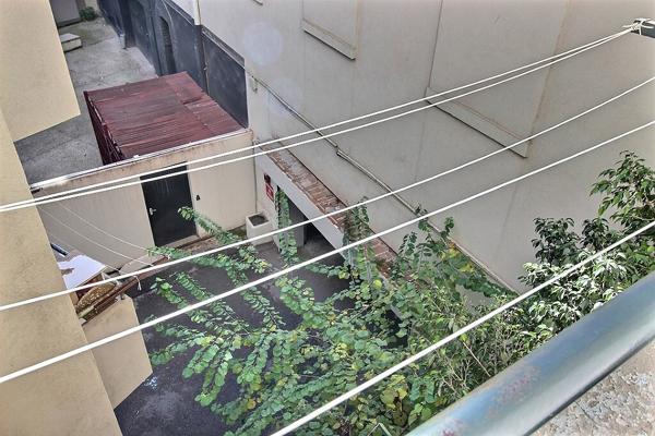 MARSEILLE 8 - SECTEUR LE ROUET - APPARTEMENT 5 PIECES - LUMINEUX - 2 BALCONS - 4 CHAMBRES - CAVE -