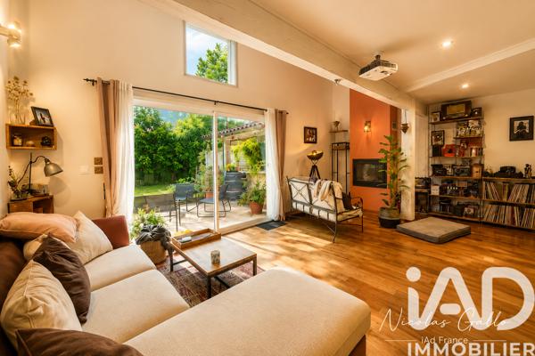 Maison à vendre 5 pièces 210 m² Saint-Germain-du-Puch
