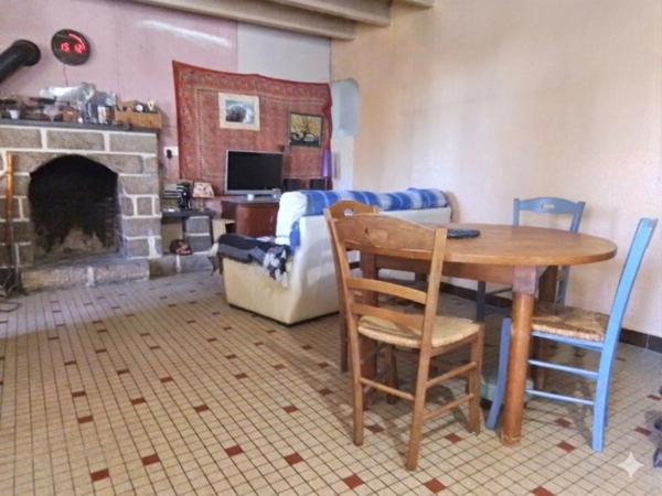 Maison à vendre 5 pièces PLEVIN (22)