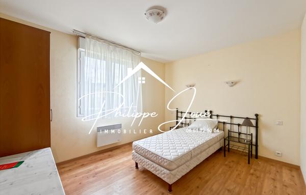 Murs Et Fonds De Commerce de 836 m²