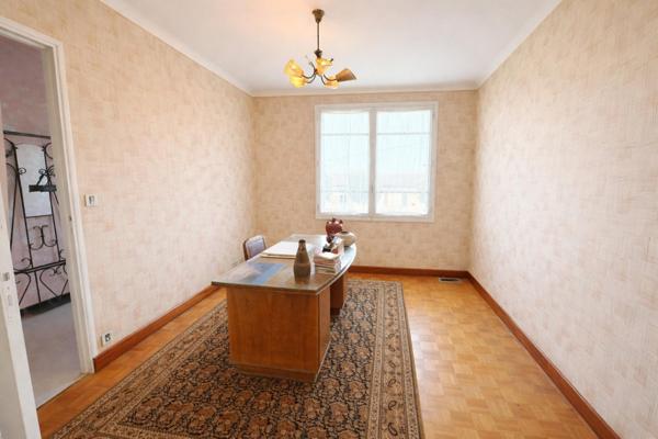 Maison 4 CH, 124 m² sur 1 992 m² de terrain avec sous-sol complet