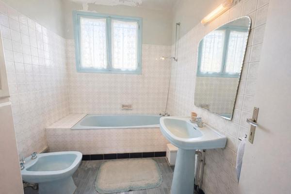 Maison 4 CH, 124 m² sur 1 992 m² de terrain avec sous-sol complet