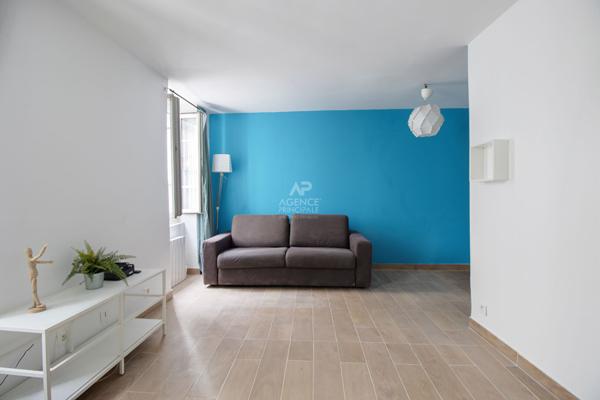 PARIS 17EME - METRO BROCHANT ET GUY MOQUET - RUE DES MOINES. €215 000 ** - Référence 6587-AH