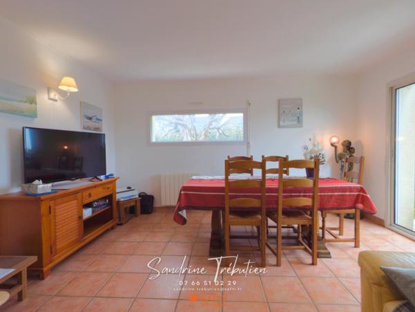 Un compromis parfait: un environnement calme , la proximité des commerces !