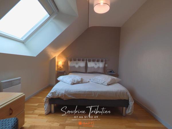 Un compromis parfait: un environnement calme , la proximité des commerces !