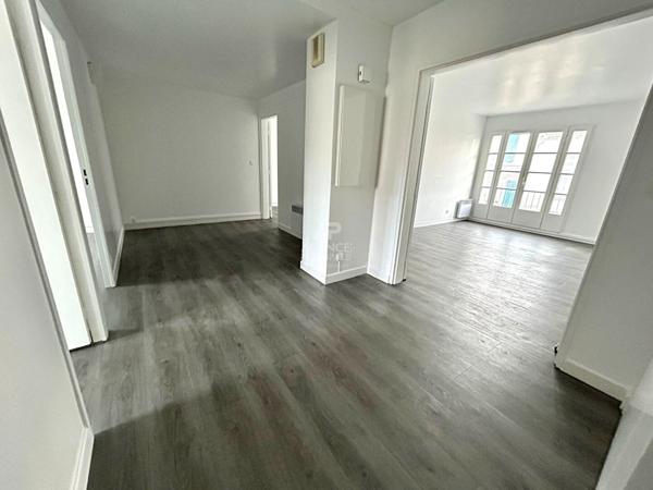 Appartement 3 pièce(s) 69 m2 €369 000 ** - Référence 8962