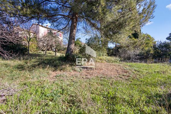 AIX EN PROVENCE - 10 MIN A PIEDS DE LA ROTONDE - MAISON INDIVIDUELLE AVEC PARCELLE DETACHABLE ET CONSTRUCTIBLE